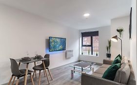 Lovely 1 Bed Apartment In Central Liverpool